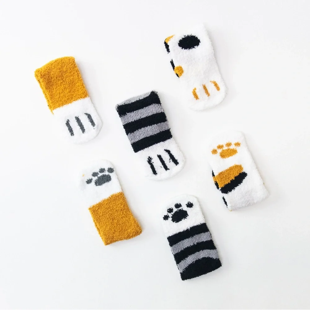 Fuzzy Cat Paw Socks Set - Black, Orange, White - Picture 4 of 6